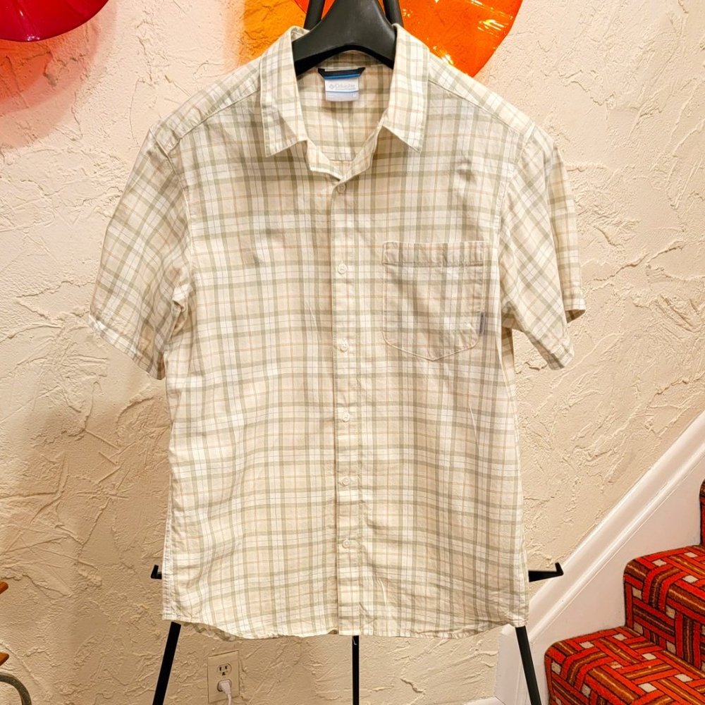 Columbia Button Down Casual Shirt